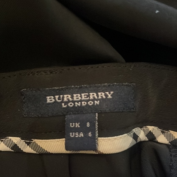 BURBERRY BLACK POLY ELASTANE BLEND STRETCH PANTS IN VERY GOOD CONDITION (6) - Picture 12 of 13